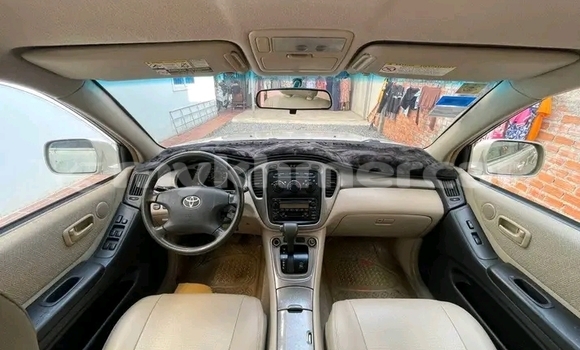 Buy Used Toyota Highlander Other Car in Chbar Mon in Kampong Speu Province Buy Used Toyota Highlander Other Car in Chbar Mon in Kampong Speu Province