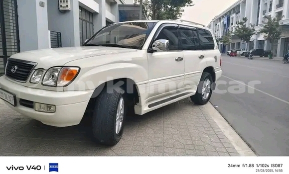 Buy Used Toyota Highlander Other Car in Kampong Chhnang in Kampong Chhnang Province Buy Used Toyota Highlander Other Car in Kampong Chhnang in Kampong Chhnang Province