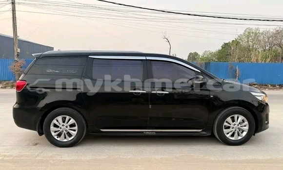 Buy Used Kia Carnival Black Car in Chbar Mon in Kampong Speu Province Buy Used Kia Carnival Black Car in Chbar Mon in Kampong Speu Province