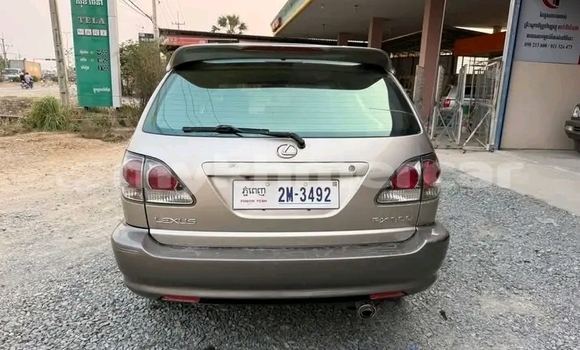 Buy Used Lexus RX 330 Other Car in Chbar Mon in Kampong Speu Province Buy Used Lexus RX 330 Other Car in Chbar Mon in Kampong Speu Province