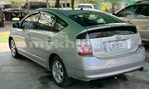 Buy Used Toyota Prius Other Car in Chbar Mon in Kampong Speu Province Buy Used Toyota Prius Other Car in Chbar Mon in Kampong Speu Province