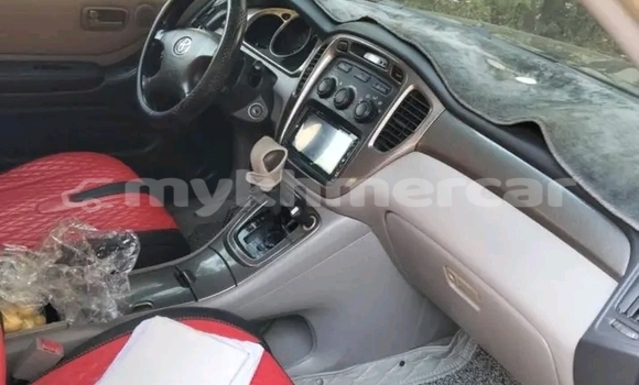 Buy Used Toyota Highlander Other Car in Cheom Ksan in Preah Vihear Province Buy Used Toyota Highlander Other Car in Cheom Ksan in Preah Vihear Province