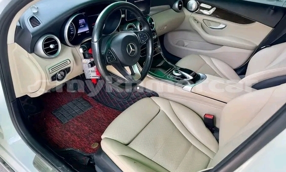 Buy Used Mercedes-Benz Maybach S-klasse White Car in Khemarak Phoumin in Koh Kong Province Buy Used Mercedes-Benz Maybach S-klasse White Car in Khemarak Phoumin in Koh Kong Province