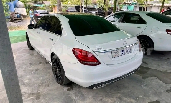 Buy Used Mercedes-Benz Maybach S-klasse White Car in Khemarak Phoumin in Koh Kong Province Buy Used Mercedes-Benz Maybach S-klasse White Car in Khemarak Phoumin in Koh Kong Province