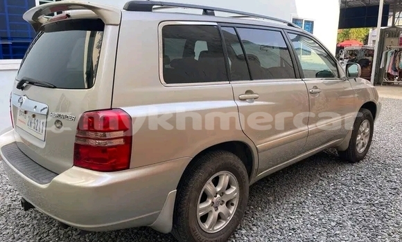Buy Used Toyota Highlander Other Car in Chbar Mon in Kampong Speu Province Buy Used Toyota Highlander Other Car in Chbar Mon in Kampong Speu Province