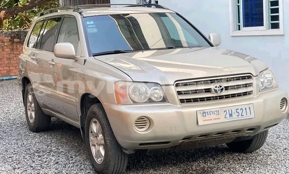 Buy Used Toyota Highlander Other Car in Chbar Mon in Kampong Speu Province Buy Used Toyota Highlander Other Car in Chbar Mon in Kampong Speu Province