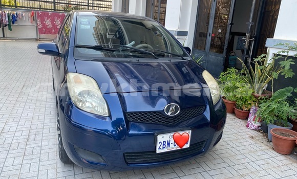 Buy Used Toyota Vitz Blue Car in Phnom Penh in Phnom Penh Buy Used Toyota Vitz Blue Car in Phnom Penh in Phnom Penh