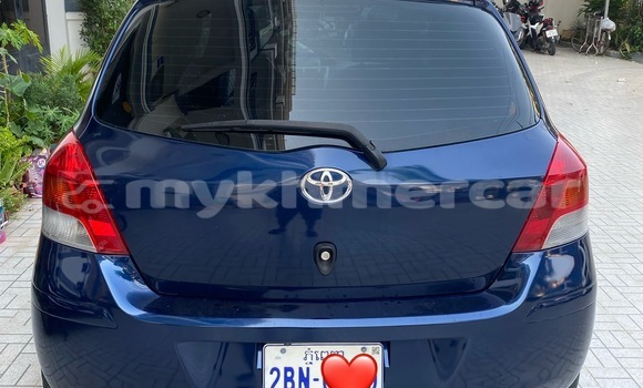 Buy Used Toyota Vitz Blue Car in Phnom Penh in Phnom Penh Buy Used Toyota Vitz Blue Car in Phnom Penh in Phnom Penh