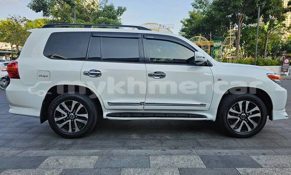 Buy Used Toyota Land Cruiser Other Car in Bavet in Svay Rieng Province Buy Used Toyota Land Cruiser Other Car in Bavet in Svay Rieng Province