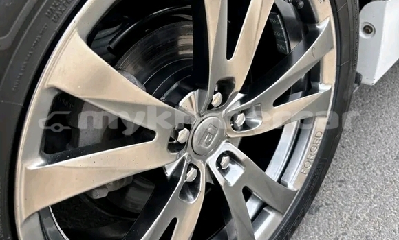 Buy Used Toyota Prius White Car in Kampot in Kampot Province Buy Used Toyota Prius White Car in Kampot in Kampot Province