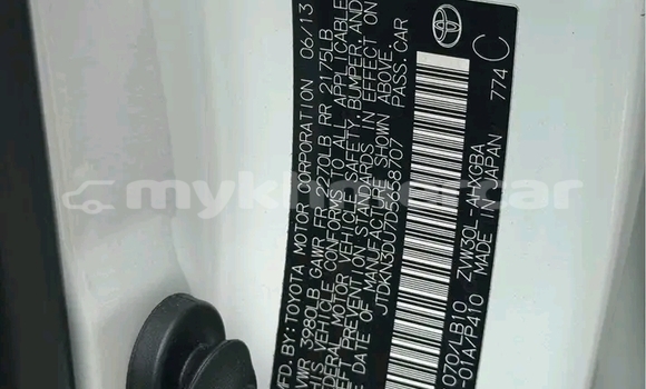 Buy Used Toyota Prius White Car in Kampot in Kampot Province Buy Used Toyota Prius White Car in Kampot in Kampot Province