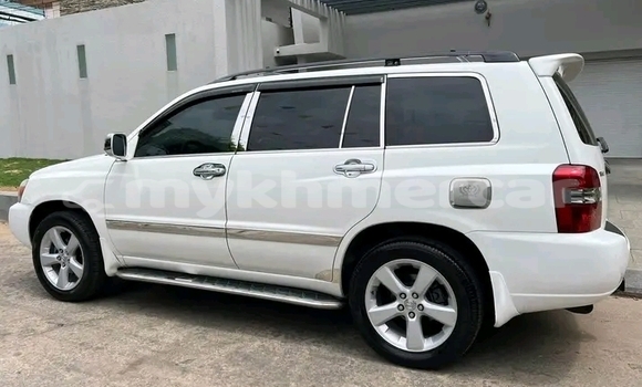 Buy Used Toyota Highlander White Car in Khemarak Phoumin in Koh Kong Province Buy Used Toyota Highlander White Car in Khemarak Phoumin in Koh Kong Province
