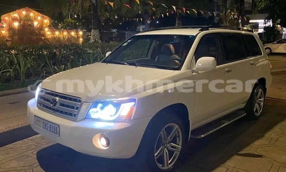 Buy Used Toyota Highlander White Car in Chbar Mon in Kampong Speu Province Buy Used Toyota Highlander White Car in Chbar Mon in Kampong Speu Province