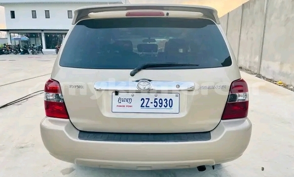 Buy Used Toyota Highlander Other Car in Chbar Mon in Kampong Speu Province Buy Used Toyota Highlander Other Car in Chbar Mon in Kampong Speu Province