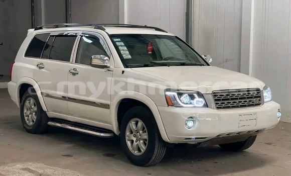 Buy Used Toyota Highlander White Car in Chbar Mon in Kampong Speu Province Buy Used Toyota Highlander White Car in Chbar Mon in Kampong Speu Province