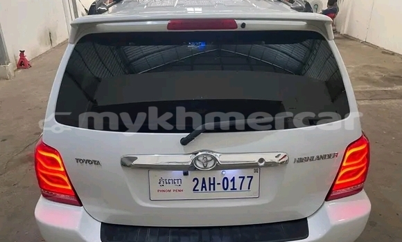Buy Used Toyota Highlander White Car in Chbar Mon in Kampong Speu Province Buy Used Toyota Highlander White Car in Chbar Mon in Kampong Speu Province