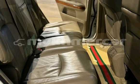 Buy Used Lexus LX White Car in Chbar Mon in Kampong Speu Province Buy Used Lexus LX White Car in Chbar Mon in Kampong Speu Province