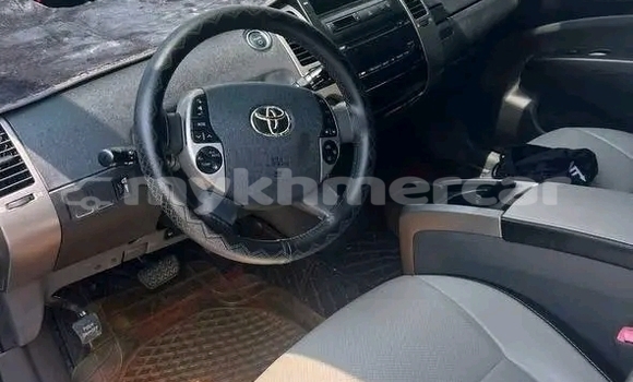 Buy Used Toyota Prius Other Car in Chbar Mon in Kampong Speu Province Buy Used Toyota Prius Other Car in Chbar Mon in Kampong Speu Province