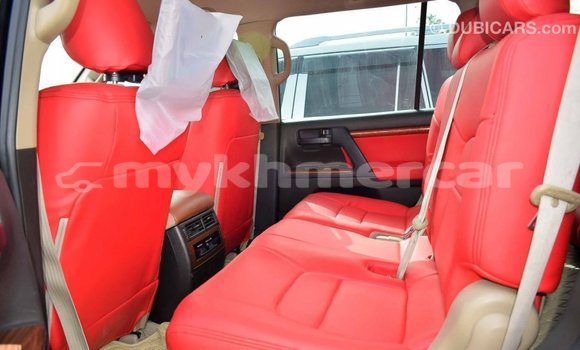 Buy Import Toyota Land Cruiser Black Car in Import - Dubai in Kampot Province Buy Import Toyota Land Cruiser Black Car in Import - Dubai in Kampot Province