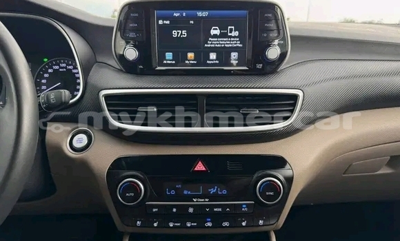 Buy Used Hyundai Tucson Black Car in Cheom Ksan in Preah Vihear Province Buy Used Hyundai Tucson Black Car in Cheom Ksan in Preah Vihear Province