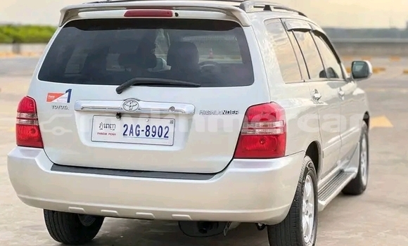 Buy Used Toyota Highlander Other Car in Chbar Mon in Kampong Speu Province Buy Used Toyota Highlander Other Car in Chbar Mon in Kampong Speu Province