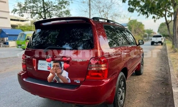 Buy Used Toyota Highlander Red Car in Chbar Mon in Kampong Speu Province Buy Used Toyota Highlander Red Car in Chbar Mon in Kampong Speu Province