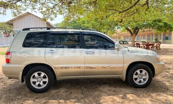 Buy Used Toyota Highlander Other Car in Cheom Ksan in Preah Vihear Province Buy Used Toyota Highlander Other Car in Cheom Ksan in Preah Vihear Province