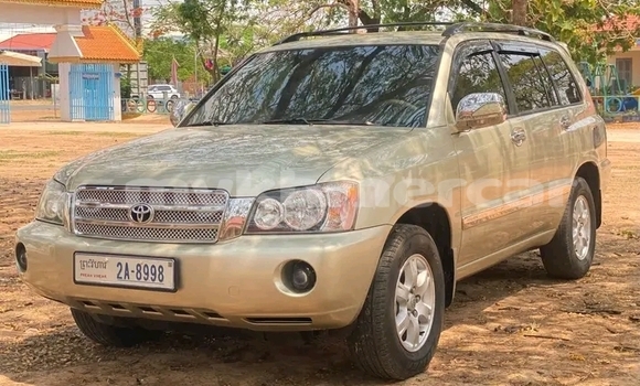 Buy Used Toyota Highlander Other Car in Cheom Ksan in Preah Vihear Province Buy Used Toyota Highlander Other Car in Cheom Ksan in Preah Vihear Province