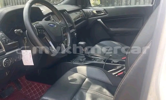 Buy Used Ford Windstar White Car in Cheom Ksan in Preah Vihear Province Buy Used Ford Windstar White Car in Cheom Ksan in Preah Vihear Province