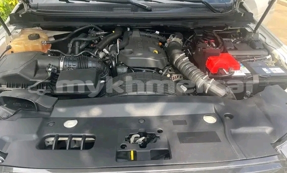 Buy Used Ford Windstar White Car in Cheom Ksan in Preah Vihear Province Buy Used Ford Windstar White Car in Cheom Ksan in Preah Vihear Province