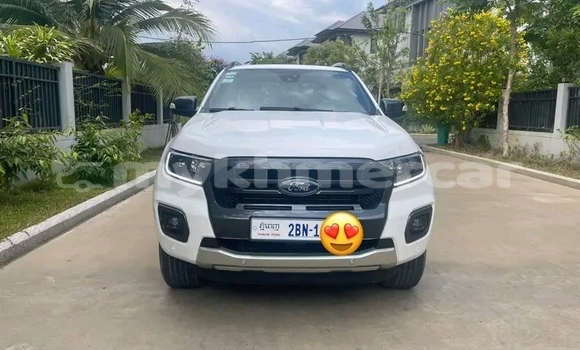 Buy Used Ford Windstar White Car in Cheom Ksan in Preah Vihear Province Buy Used Ford Windstar White Car in Cheom Ksan in Preah Vihear Province