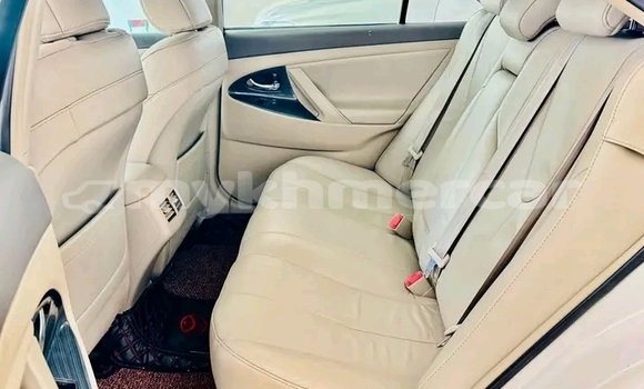 Buy Used Toyota Camry White Car in Chbar Mon in Kampong Speu Province Buy Used Toyota Camry White Car in Chbar Mon in Kampong Speu Province
