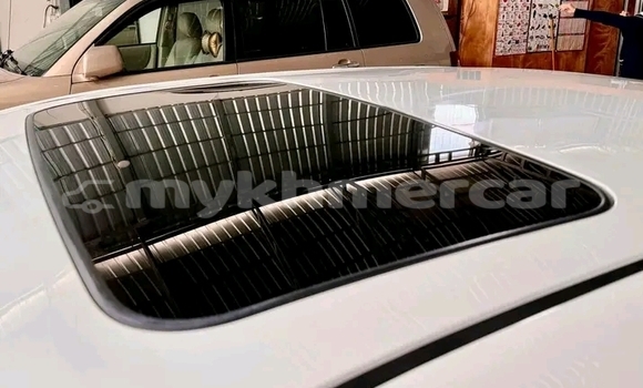 Buy Used Toyota Camry White Car in Chbar Mon in Kampong Speu Province Buy Used Toyota Camry White Car in Chbar Mon in Kampong Speu Province