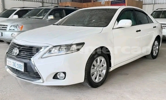 Buy Used Toyota Camry White Car in Chbar Mon in Kampong Speu Province Buy Used Toyota Camry White Car in Chbar Mon in Kampong Speu Province