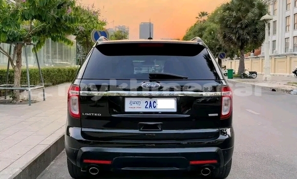 Buy Used Ford Explorer Black Car in Cheom Ksan in Preah Vihear Province Buy Used Ford Explorer Black Car in Cheom Ksan in Preah Vihear Province