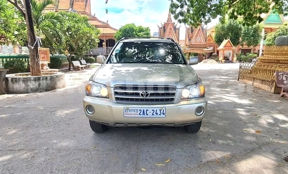 Buy Used Toyota Highlander Other Car in Cheom Ksan in Preah Vihear Province Buy Used Toyota Highlander Other Car in Cheom Ksan in Preah Vihear Province