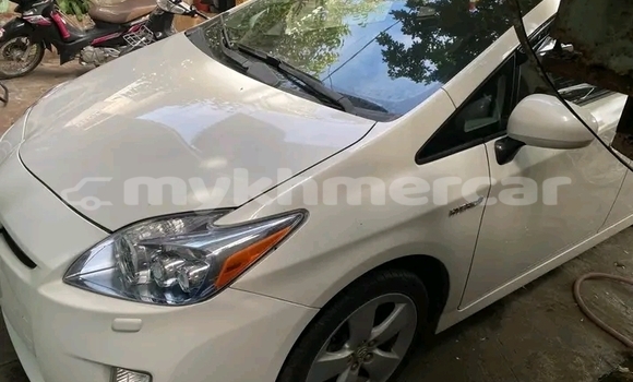Buy Used Toyota Prius White Car in Chbar Mon in Kampong Speu Province Buy Used Toyota Prius White Car in Chbar Mon in Kampong Speu Province