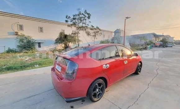 Buy Used Toyota Prius Red Car in Chbar Mon in Kampong Speu Province Buy Used Toyota Prius Red Car in Chbar Mon in Kampong Speu Province