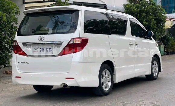 Buy Used Toyota Alphard White Car in Cheom Ksan in Preah Vihear Province Buy Used Toyota Alphard White Car in Cheom Ksan in Preah Vihear Province
