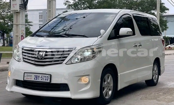 Buy Used Toyota Alphard White Car in Cheom Ksan in Preah Vihear Province Buy Used Toyota Alphard White Car in Cheom Ksan in Preah Vihear Province