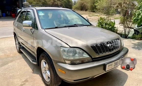 Buy Used Lexus RX 300 Other Car in Kratié in Kratié Province Buy Used Lexus RX 300 Other Car in Kratié in Kratié Province