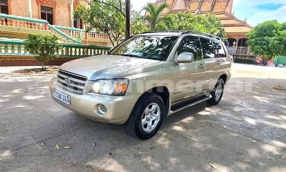 Buy Used Toyota Highlander Other Car in Chbar Mon in Kampong Speu Province Buy Used Toyota Highlander Other Car in Chbar Mon in Kampong Speu Province