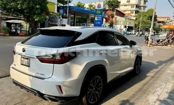 Buy Used Lexus RX 350 White Car in Cheom Ksan in Preah Vihear Province Buy Used Lexus RX 350 White Car in Cheom Ksan in Preah Vihear Province
