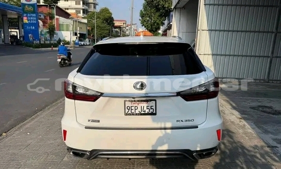 Buy Used Lexus RX 350 White Car in Cheom Ksan in Preah Vihear Province Buy Used Lexus RX 350 White Car in Cheom Ksan in Preah Vihear Province