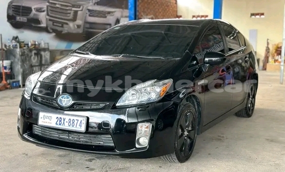 Buy Used Toyota Prius Black Car in Chbar Mon in Kampong Speu Province Buy Used Toyota Prius Black Car in Chbar Mon in Kampong Speu Province