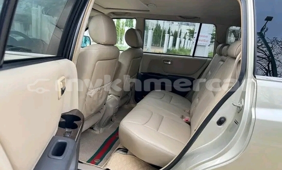 Buy Used Toyota Highlander Other Car in Cheom Ksan in Preah Vihear Province Buy Used Toyota Highlander Other Car in Cheom Ksan in Preah Vihear Province