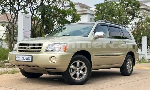 Buy Used Toyota Highlander Other Car in Cheom Ksan in Preah Vihear Province Buy Used Toyota Highlander Other Car in Cheom Ksan in Preah Vihear Province