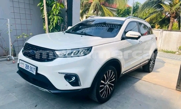 Buy Used Ford Territory White Car in Cheom Ksan in Preah Vihear Province Buy Used Ford Territory White Car in Cheom Ksan in Preah Vihear Province
