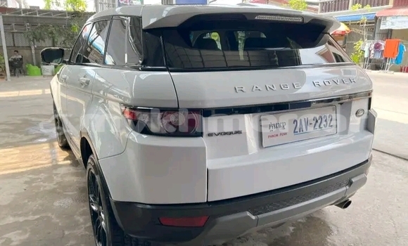 Buy Used Range Rover Range Rover White Car in Chbar Mon in Kampong Speu Province Buy Used Range Rover Range Rover White Car in Chbar Mon in Kampong Speu Province