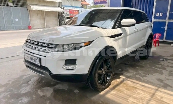 Buy Used Range Rover Range Rover White Car in Chbar Mon in Kampong Speu Province Buy Used Range Rover Range Rover White Car in Chbar Mon in Kampong Speu Province